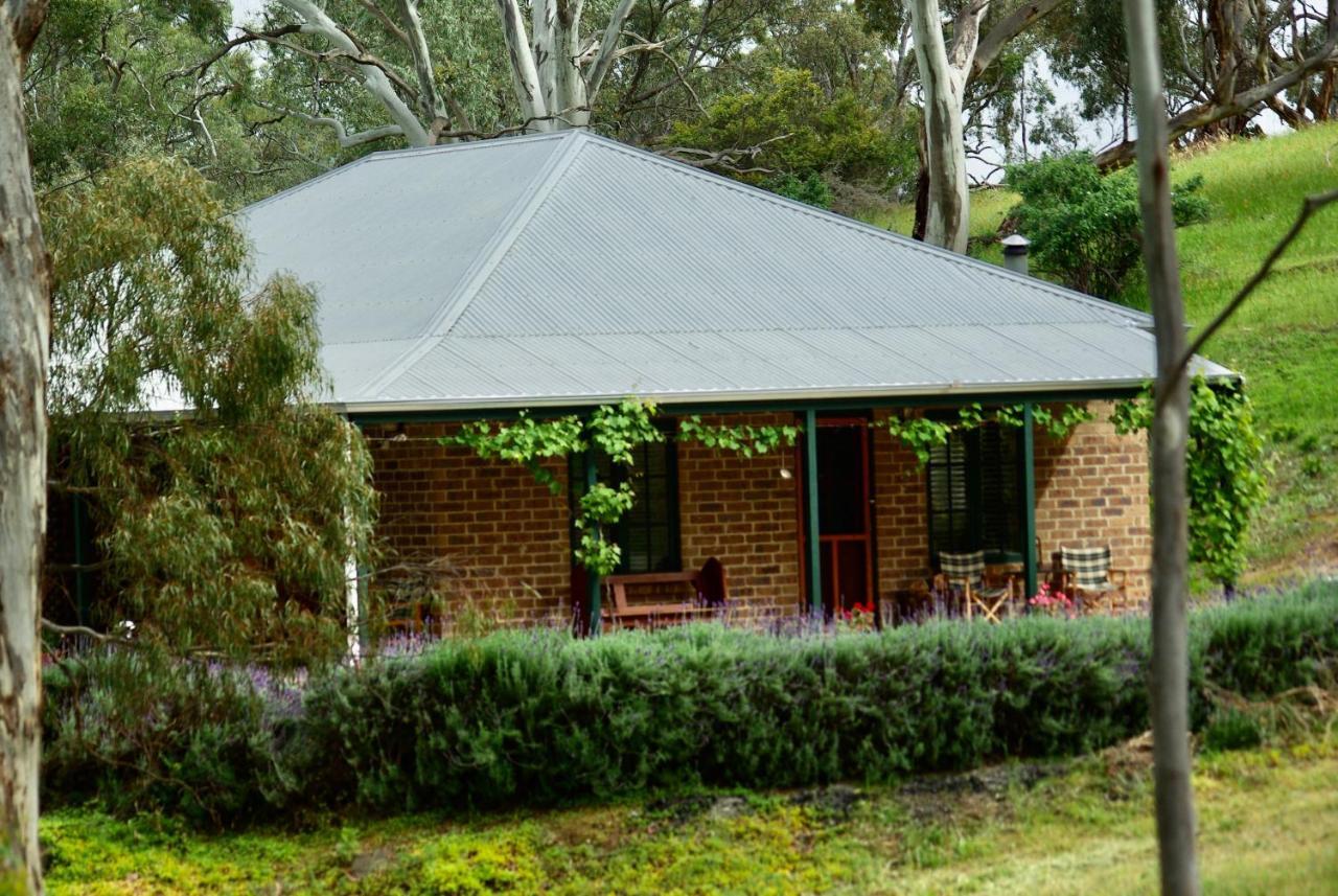 Battunga Cottages Watervale Exterior photo